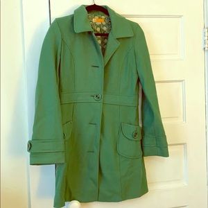 Light green peacoat! Perfect for spring 💐